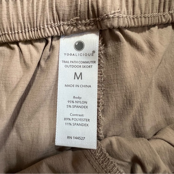 YOGALICIOUS High Wasted Skort size M Taupe Color excellent condition - Picture 7 of 7